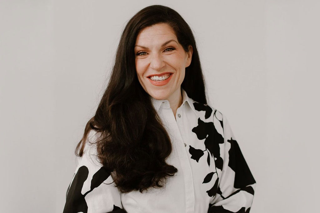 Dr Christine Schaffner